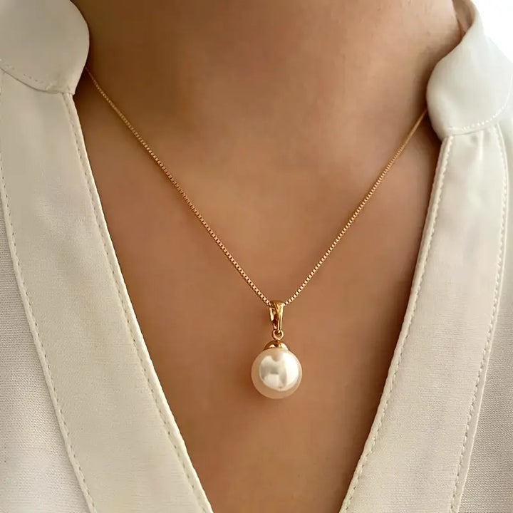 Set di gioielli eleganti con perle