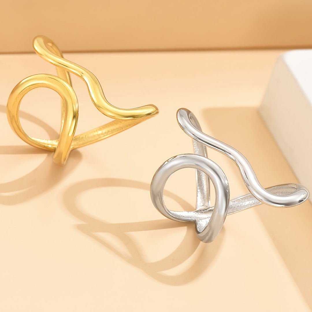 Anello Chic con Onda Asimmetrica