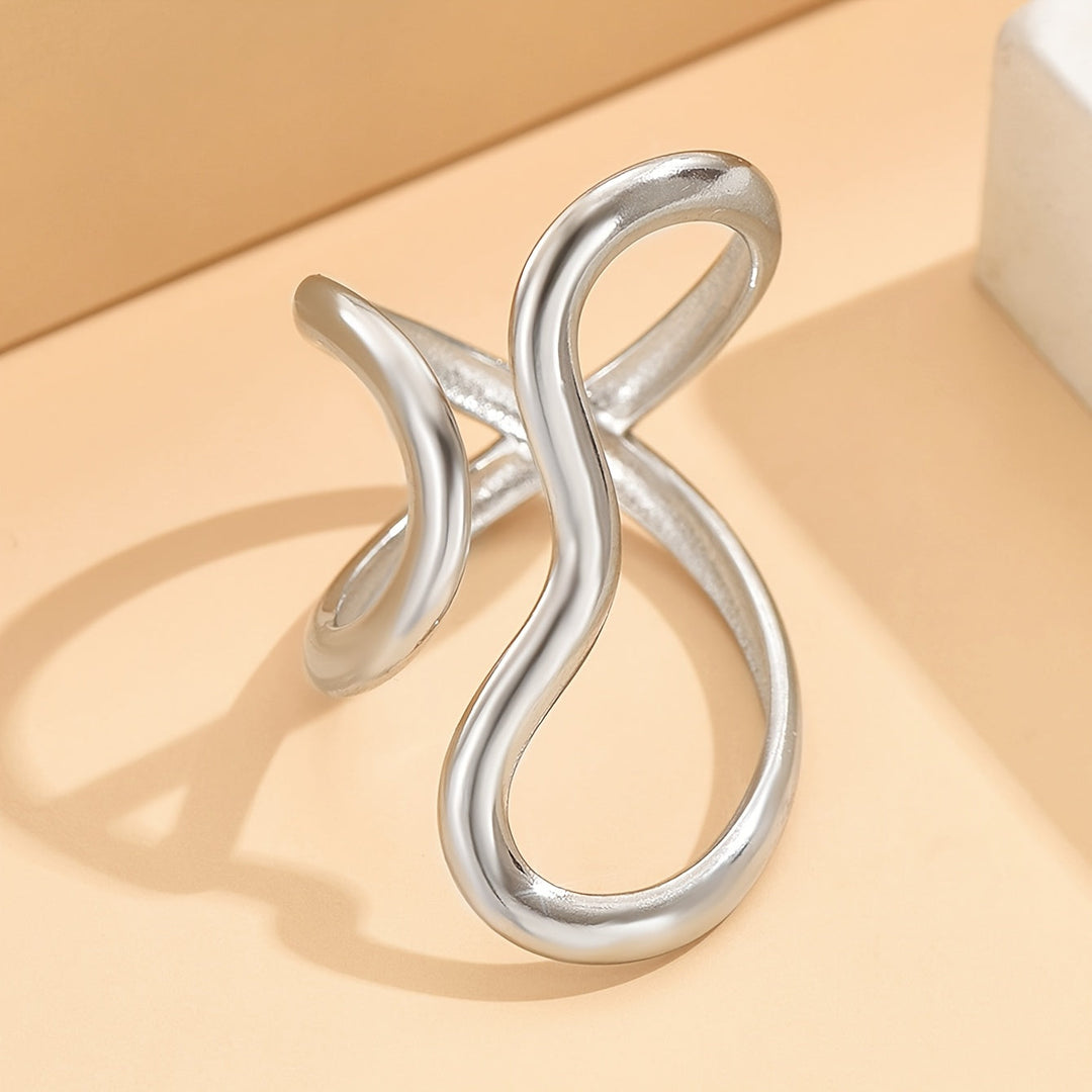 Anello Chic con Onda Asimmetrica