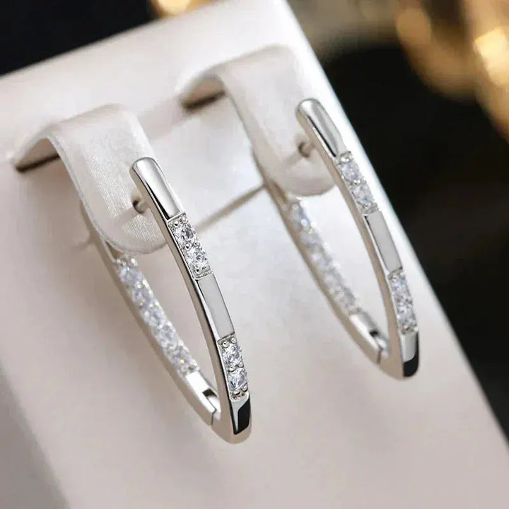 Orecchini sofisticati con pietre di zirconia