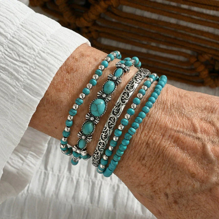 Set di bracciali boho con perline turchesi